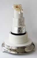 Большая «серебряная» тортовница - 47 см 